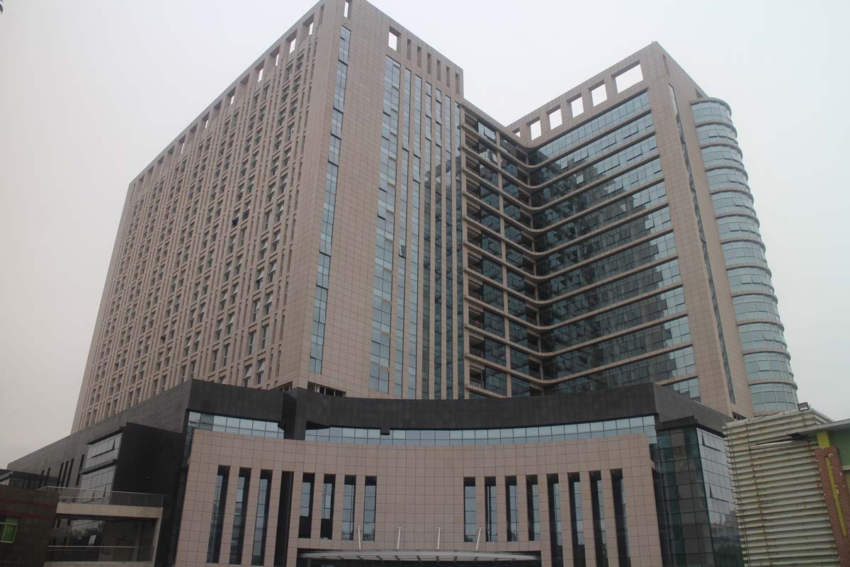陽(yáng)江市人民醫(yī)院新住院大樓手術(shù)部、一體化數(shù)字化手術(shù)室裝備設(shè)施安裝